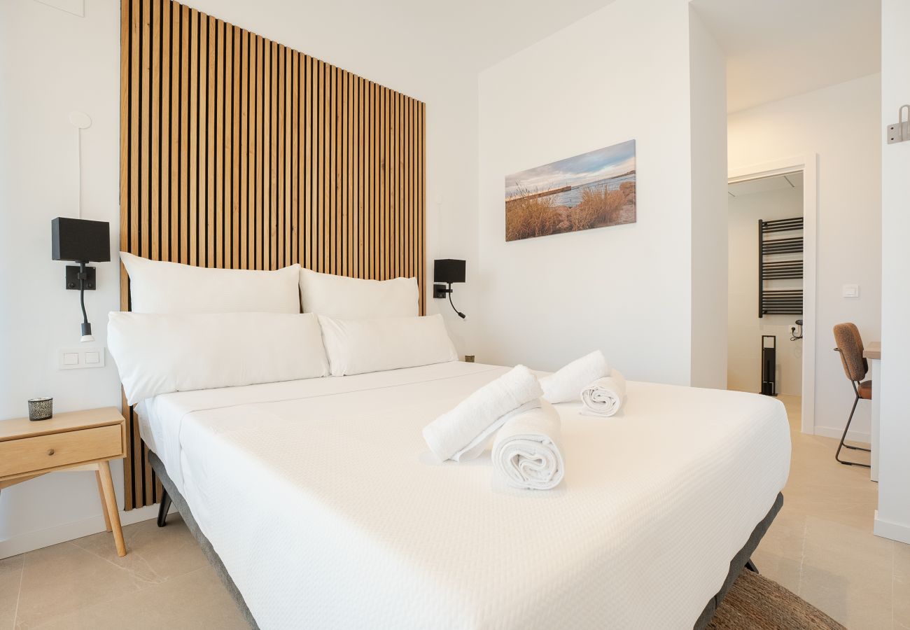 Aparthotel in Villajoyosa - PureSea by United Renters 0.5