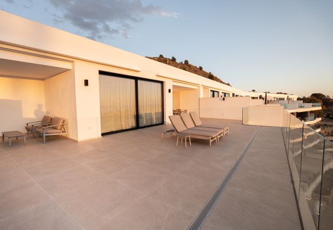 Aparthotel in Villajoyosa - PureSea Penthouse  by United Renters 3.2 Aparthotel in Villajoyosa - PureSea Penthouse  by United Renters 3.2