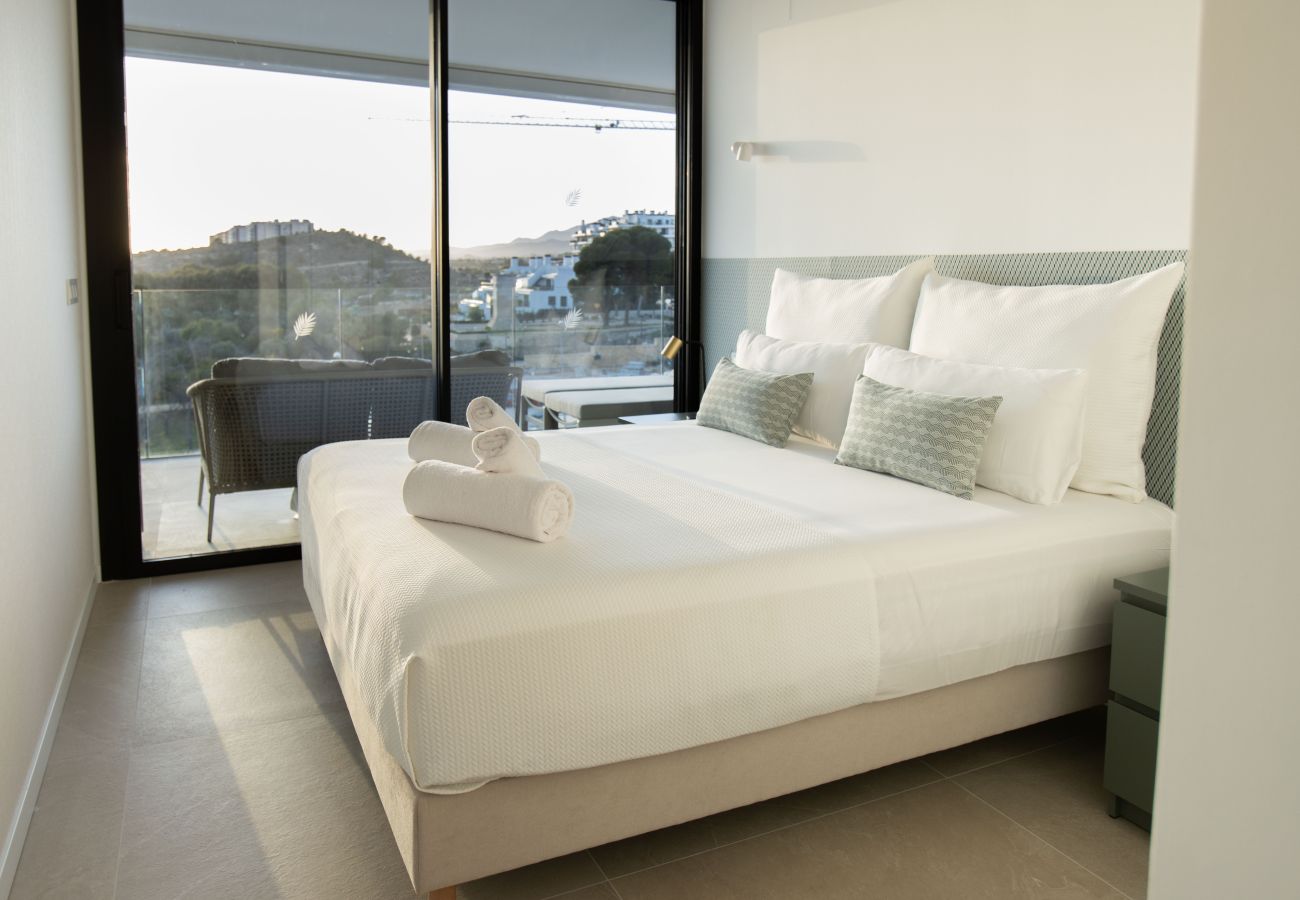 Aparthotel in Villajoyosa - PureSea by United Renters 2.7